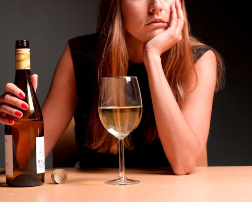 Анонимное лечение женского алкоголизма в Калининце